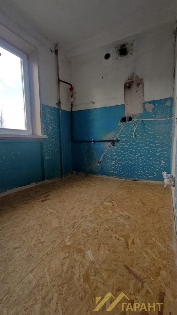 Объект 1188 г. Алчевск
!
2-к квартира квартира, расположена в самом востребованном районе по ул. Гмыри. Второй этаж. Не угловая. Комнаты проходные. Н...