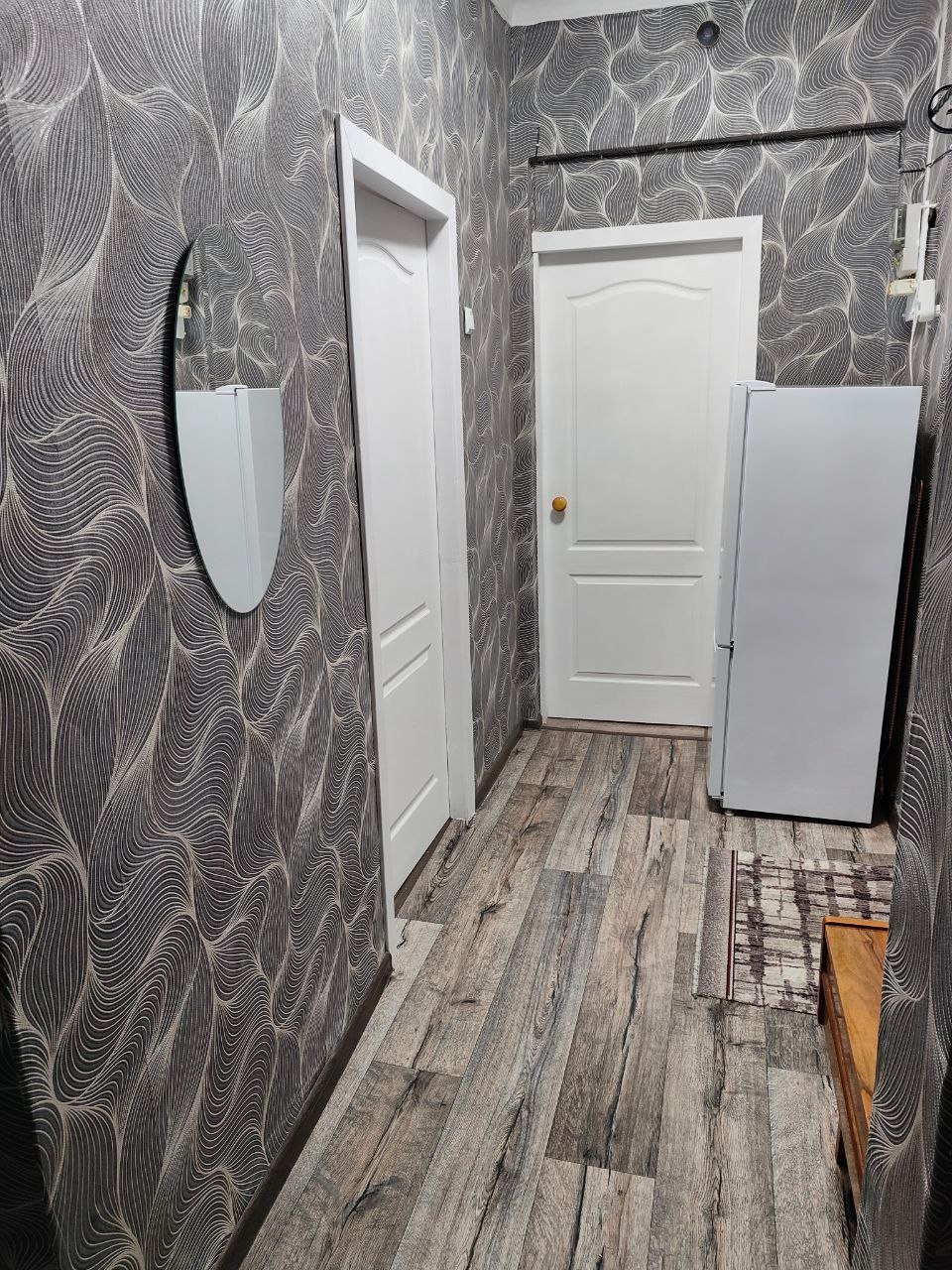 Сдам посуточно квартиру🏠, в шаговой доступностиЦентральная Больница🏥через дорогу, магазины, рынок, аптека , автостоянка, Натариус, В квартире установ...